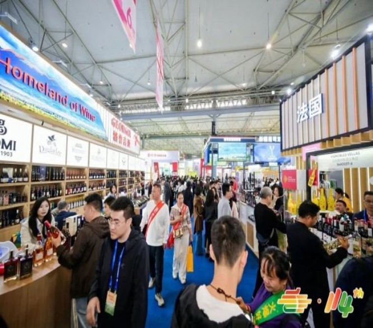 如何通过展商评价优化跨境企业预约南京秋糖展位的策略？
